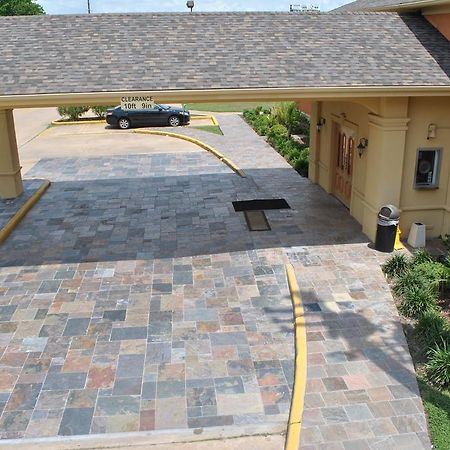 Executive Inn Brookshire Dış mekan fotoğraf