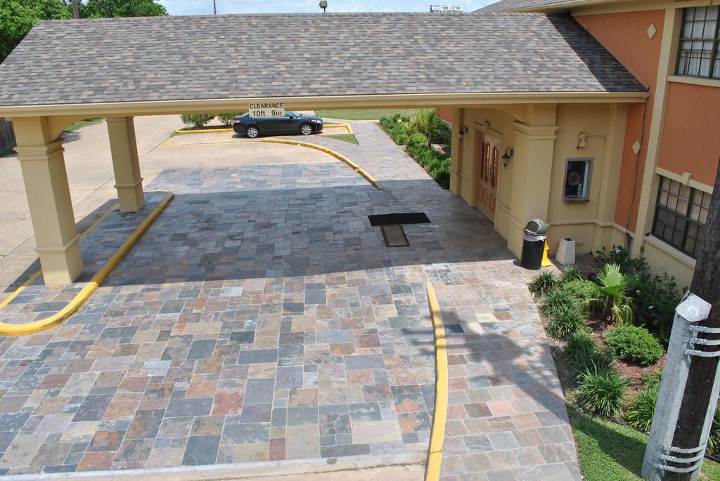 Executive Inn Brookshire Dış mekan fotoğraf