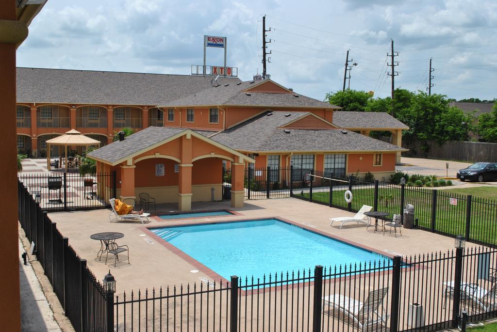 Executive Inn Brookshire Dış mekan fotoğraf
